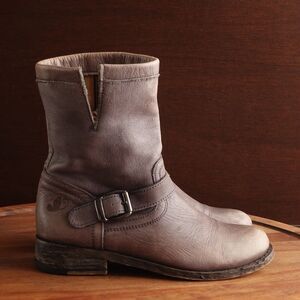 Felmini Boots Womens SZ EU 36 US 5.5 Brown Gray Pull On Leather Moto Distressed
